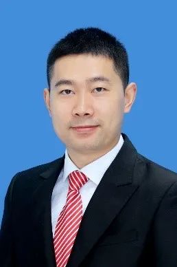黄勇军.jpg